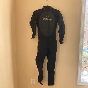 Billabong 3 2  Wetsuit women’s US 10 Black